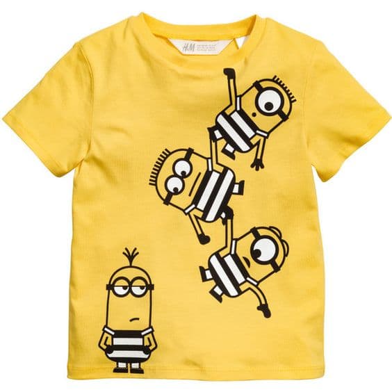 Банер со новата колекција производи во продавницата